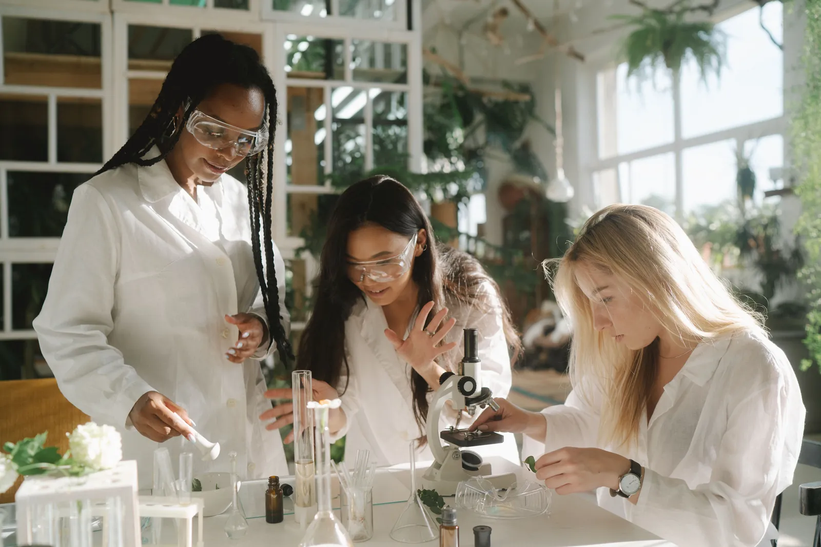 College Laboratory Equipment List and Setup Guide